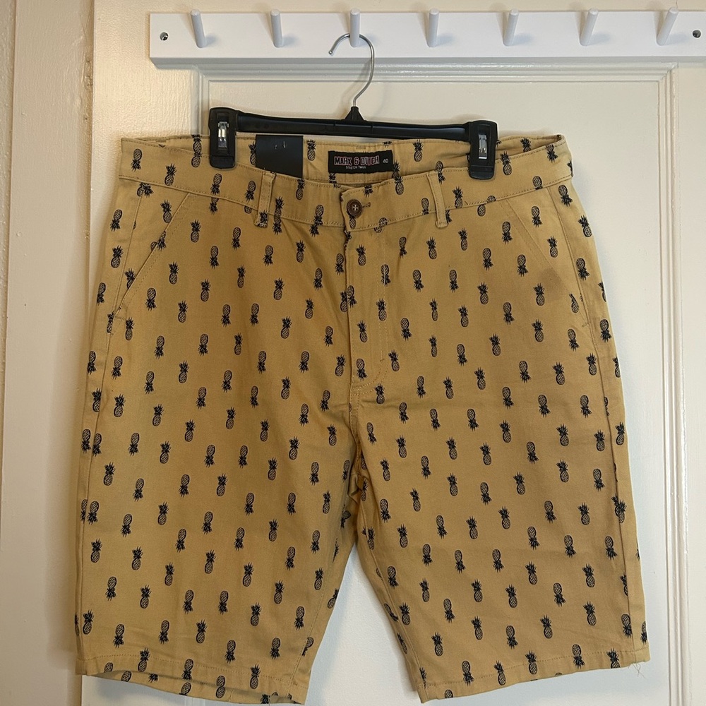 Marx & Dutch Men's Pineapple Print Khaki Shorts